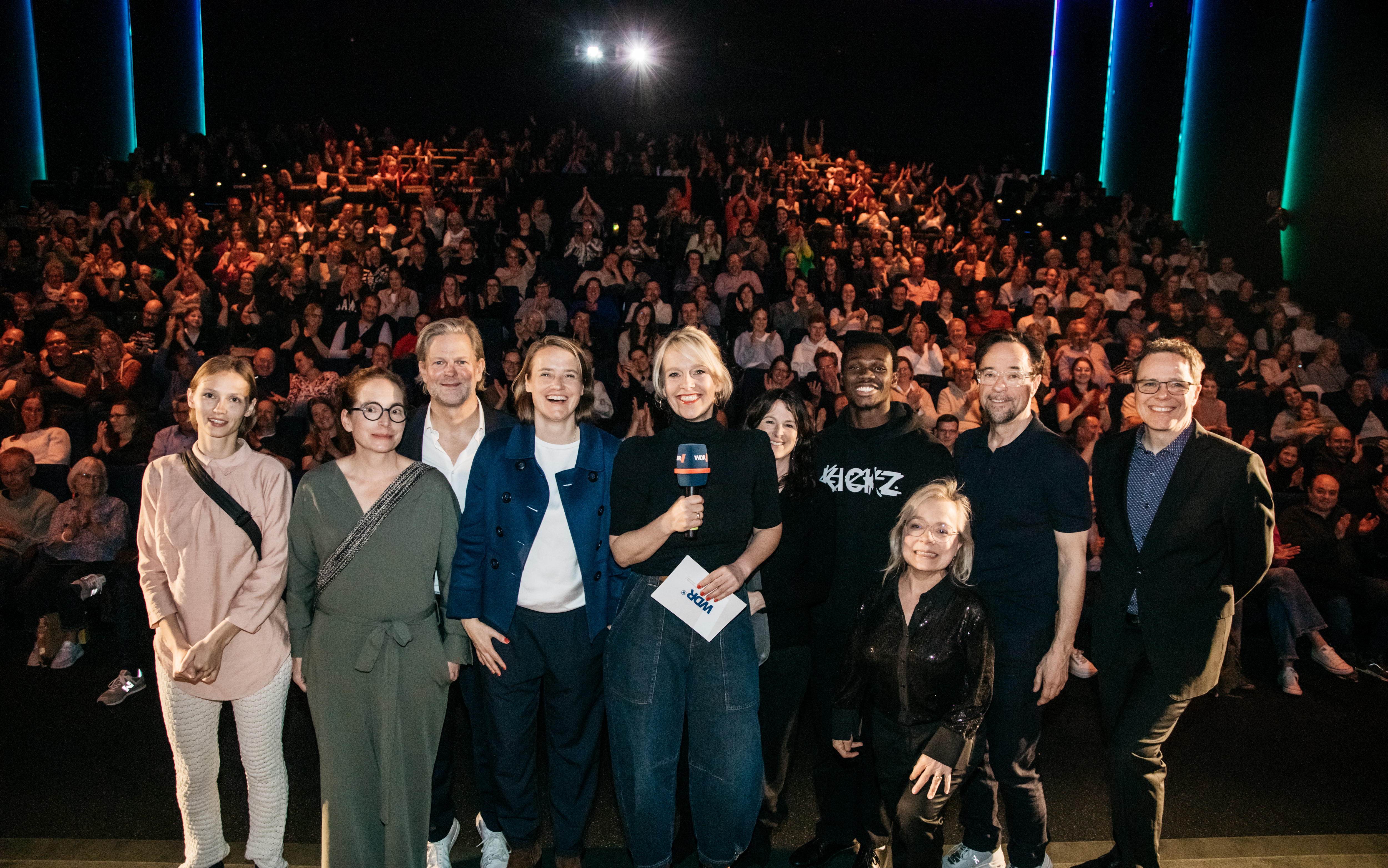Cast&Crew vor Publikum