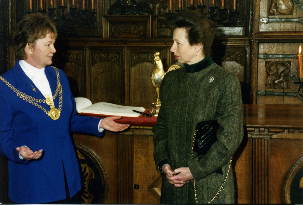 Oberbürgermeisterin Marion Tüns und Her Royal Highness The Princess Royal Anne