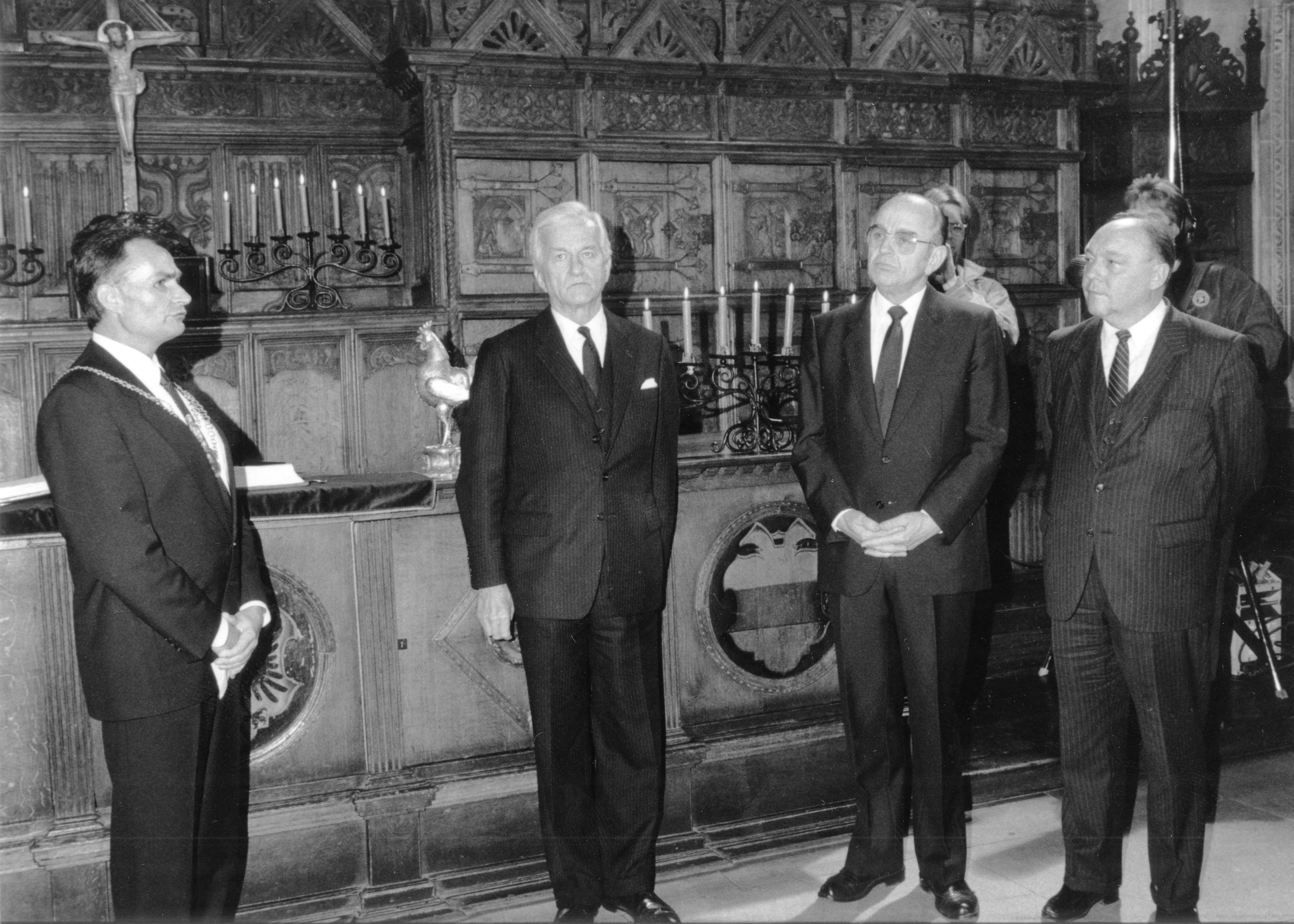Bundespräsident Richard von Weizsäcker im Friedensaal 