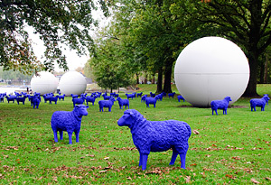 Claes Oldenburg: Giant Pool Balls Claes Oldenburg: Giant Pool Balls