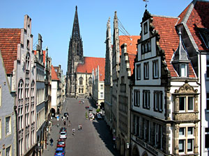 Giebelhäuser und Lambertikirche am Prinzipalmarkt Giebelhäuser und Lambertikirche am Prinzipalmarkt
