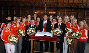 Meisterschaftsehren für Volleyballerinnen