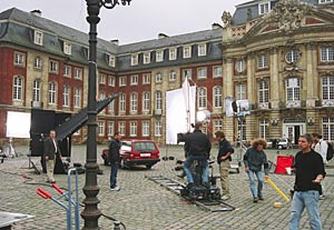 Wilsberg Dreharbeiten vor dem Schloss