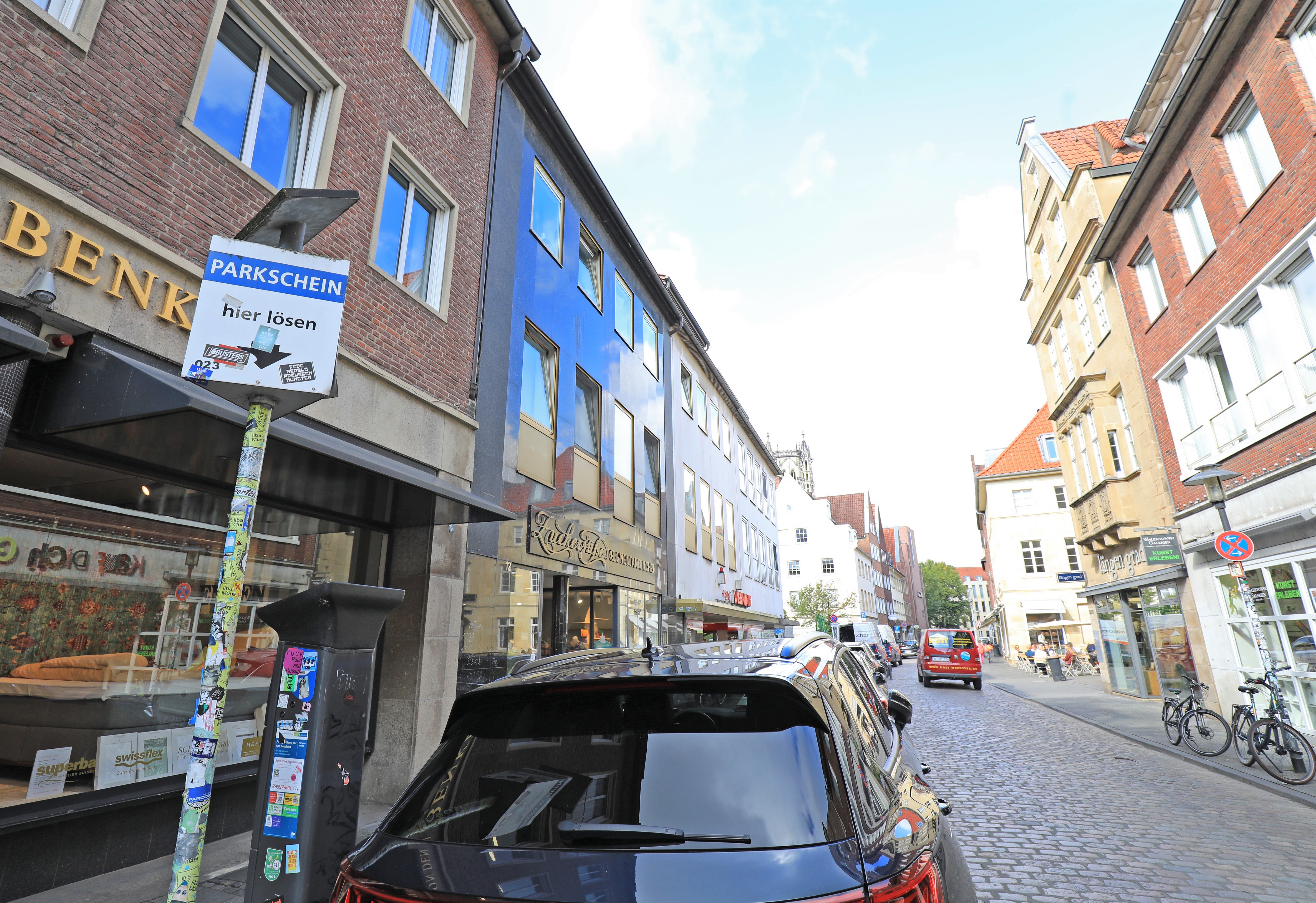 Parkende Autos am Spiekerhof