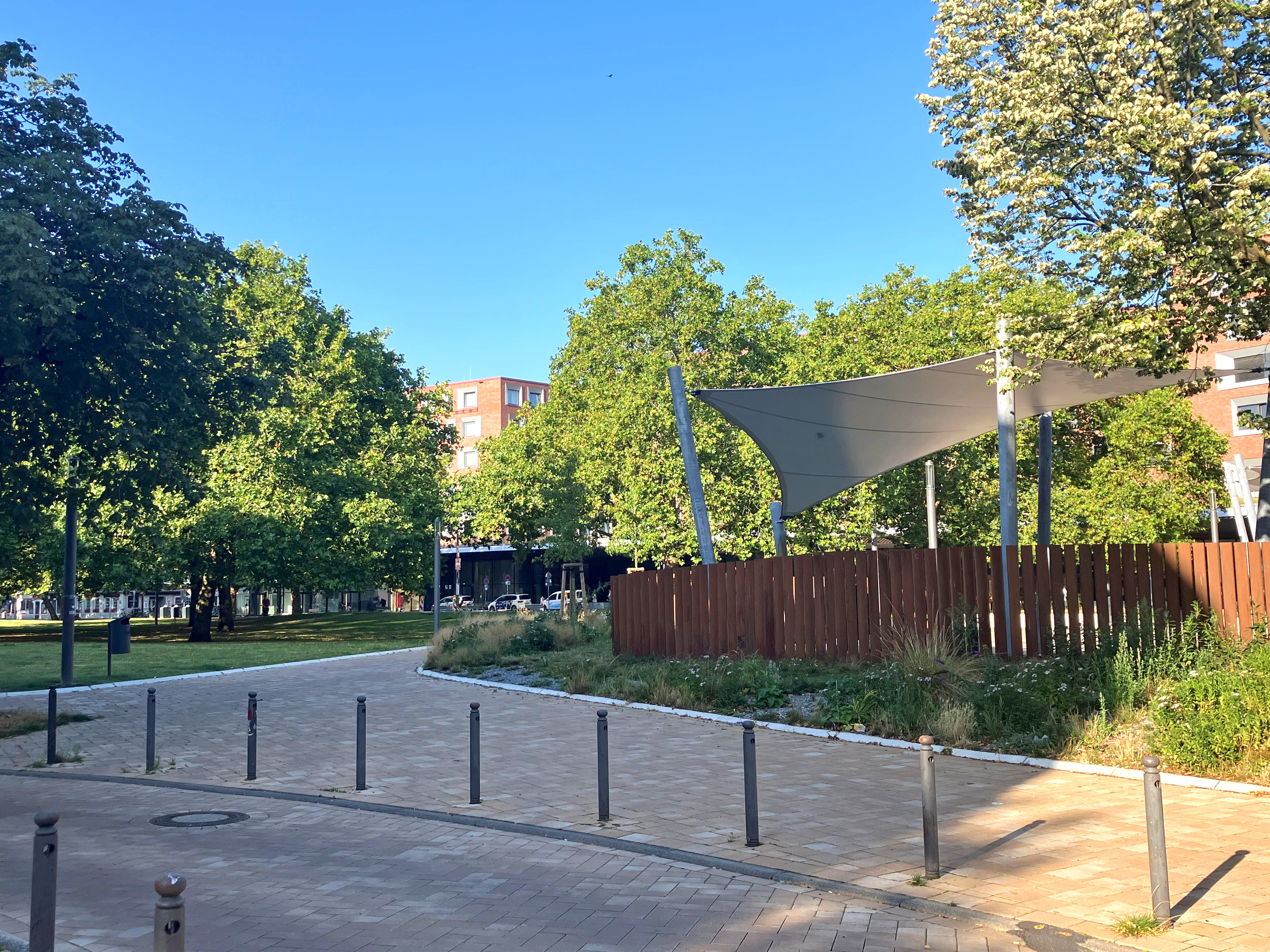 Blick auf den umgestalteten Bremer Platz