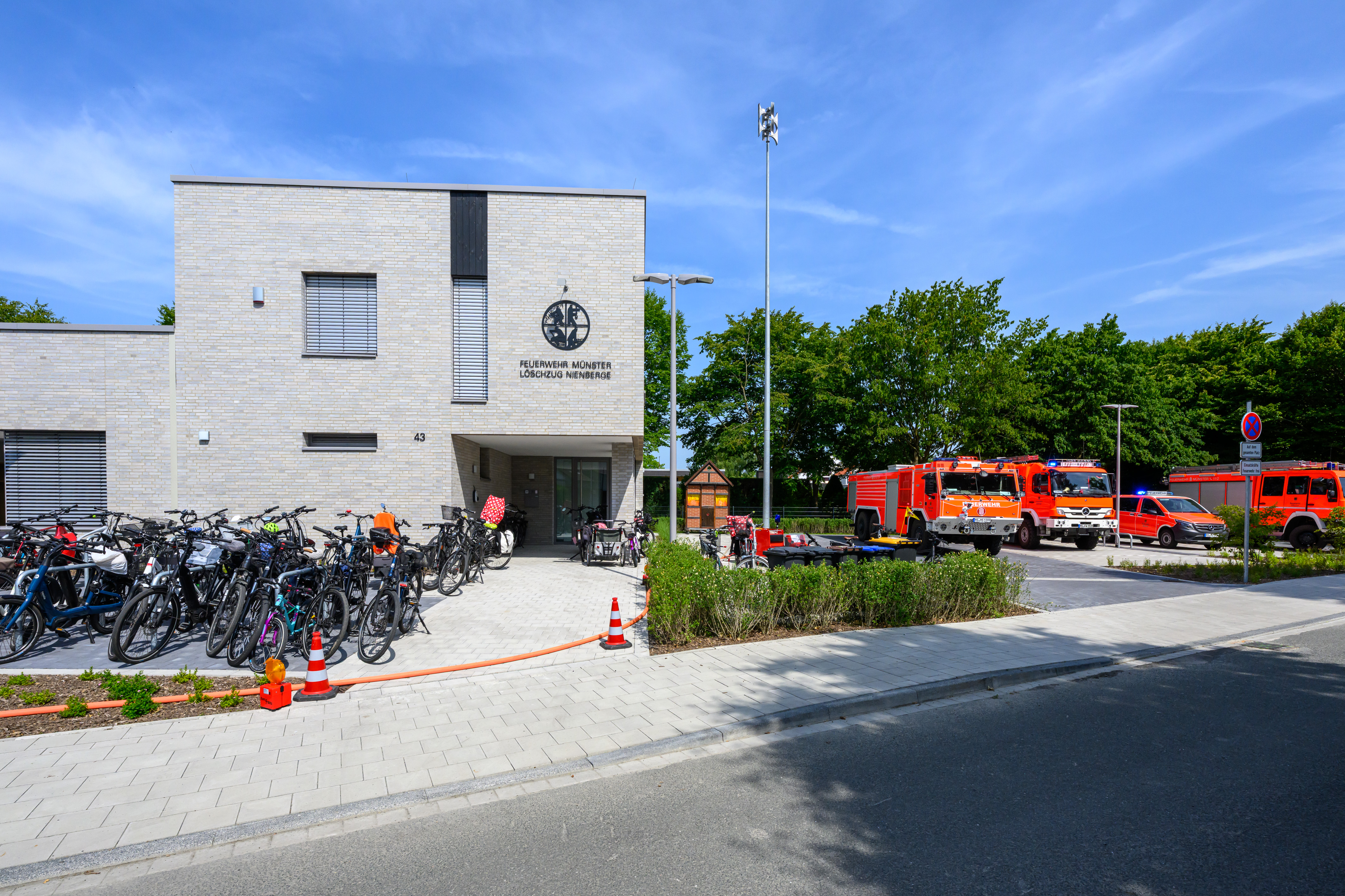 Das neue Feuerwehrhaus in Nienberge von außen.