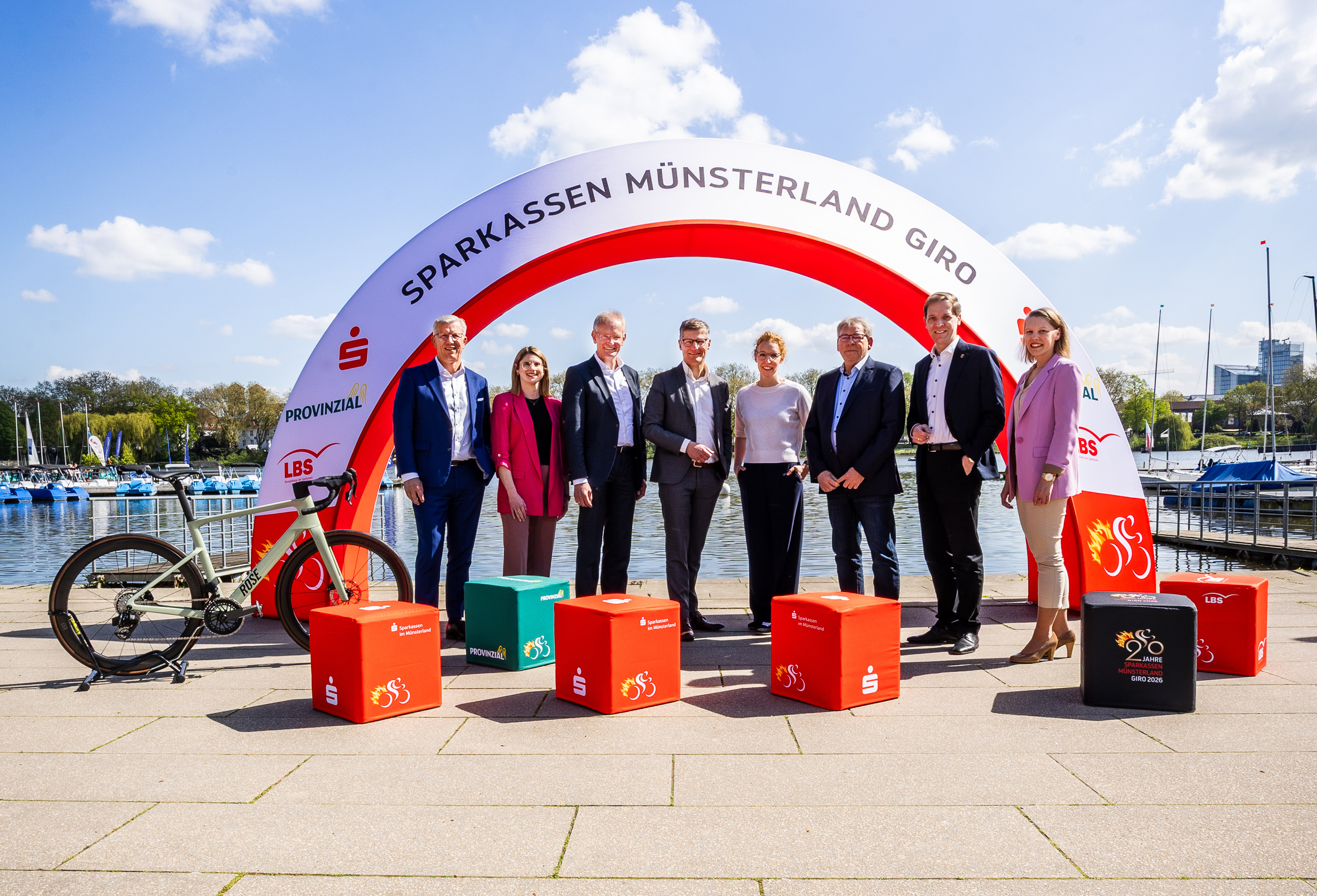 Gruppenfoto im Freien 