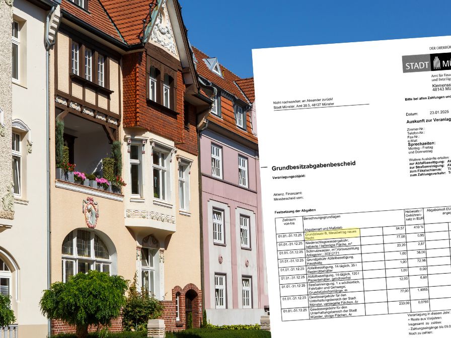 Häuserreihe mit farbigen Fassaden