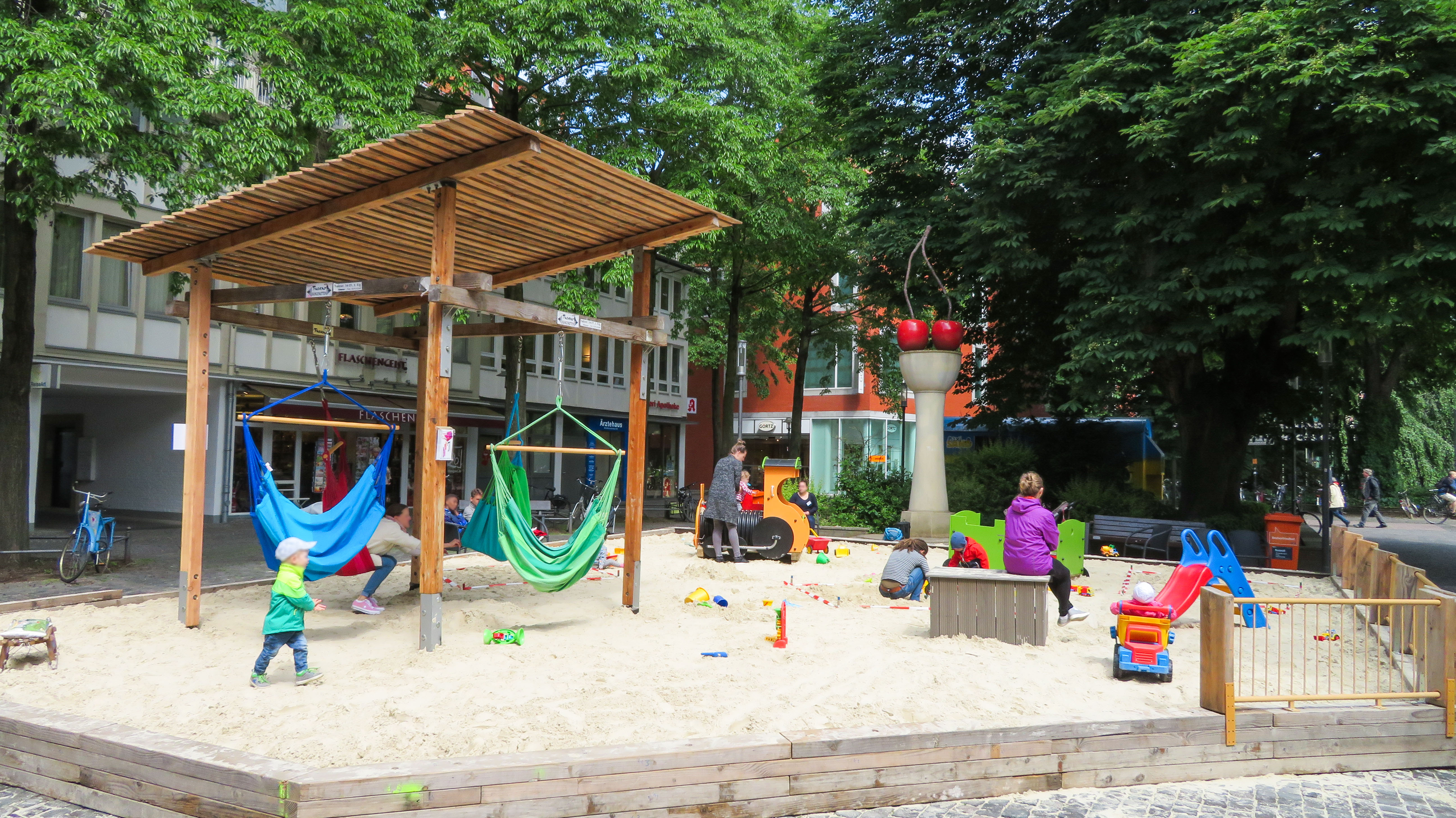Archivbild: Der Maxi-Sand auf dem Harsewinkelplatz