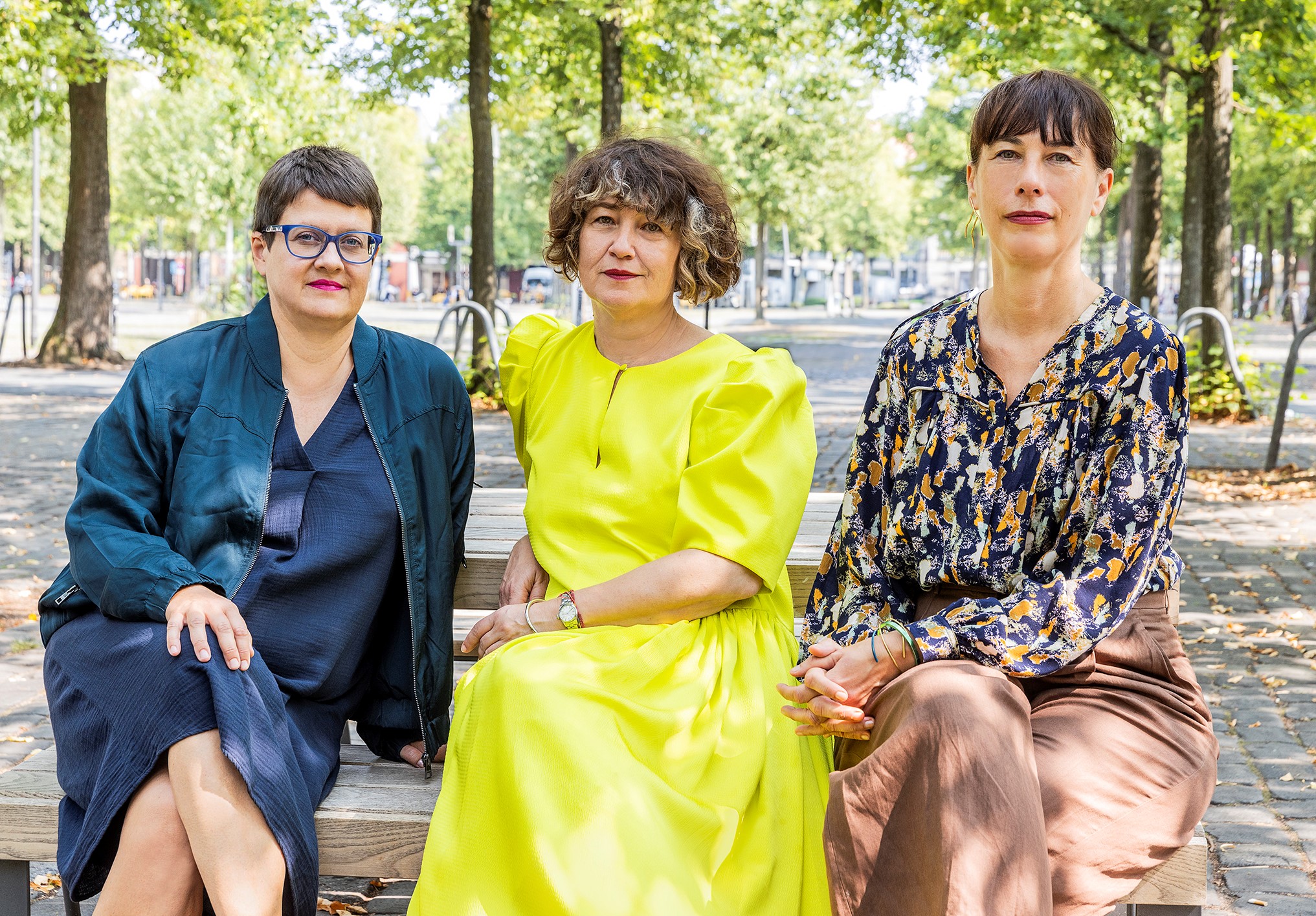 Die künstlerische Leitung der Skulptur Projekte 2027: Sabina Sabolović, Nataša Ilić und Ivet Ćurlin vom Kuratorinnenkollektiv WHW.