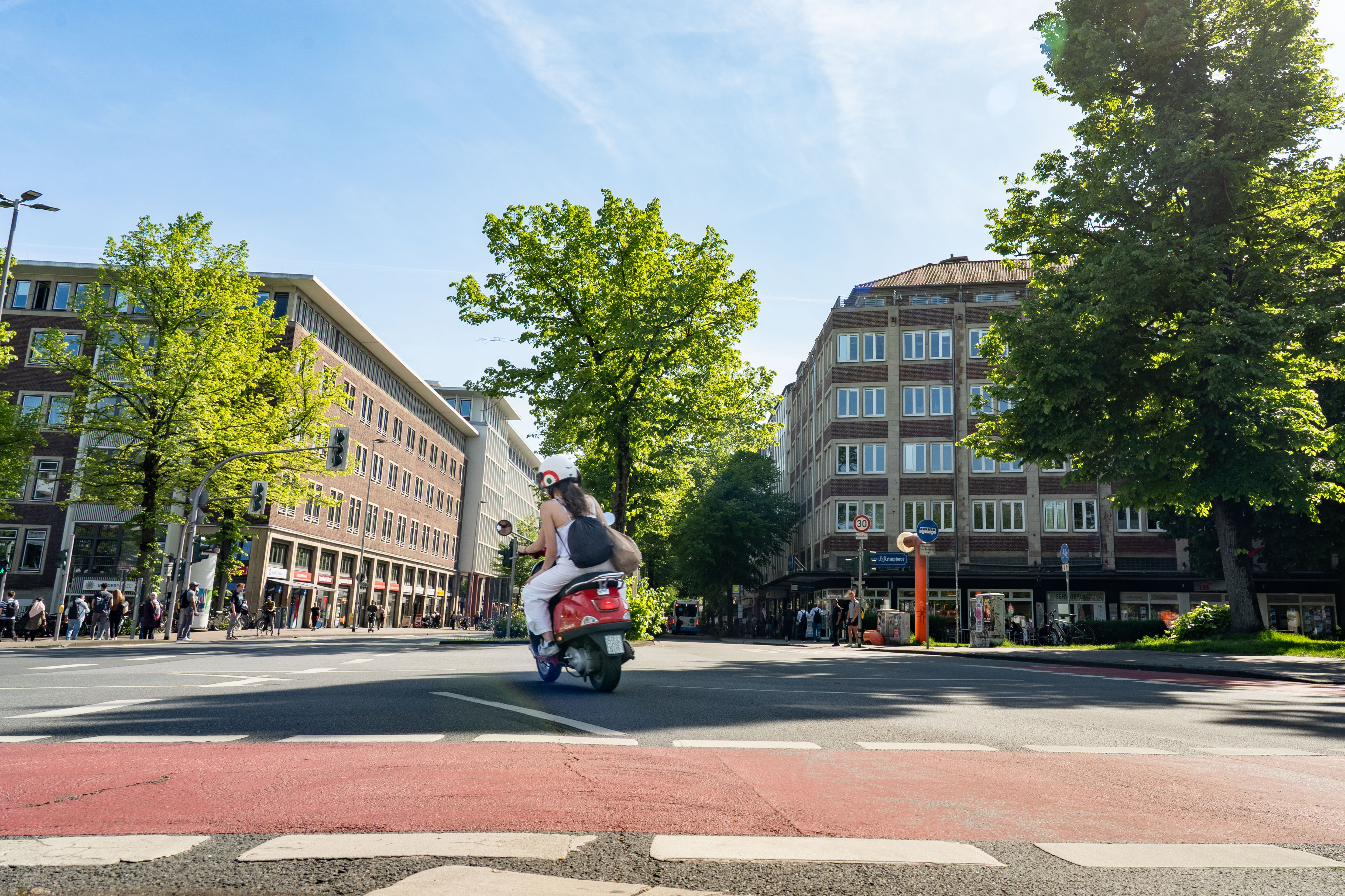 Die Stadtklimaanalyse zeigt, wo im Stadtgebiet hohe Hitzebelastung herrscht und wo Grünflächen eine wichtige Rolle für das Stadtklima spielen.
