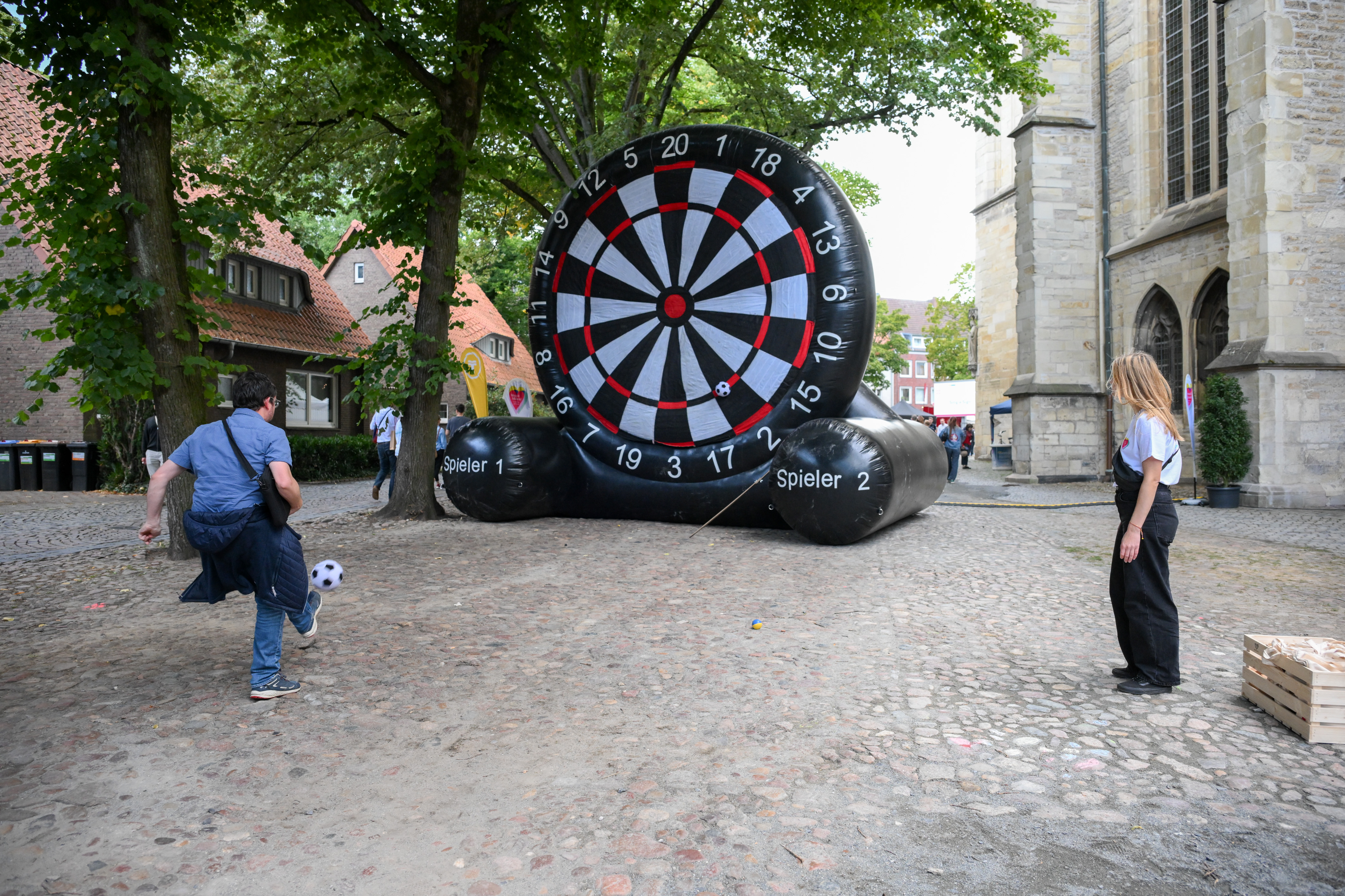 Mitmachen auf der Meile "Dialog & Vielfalt"