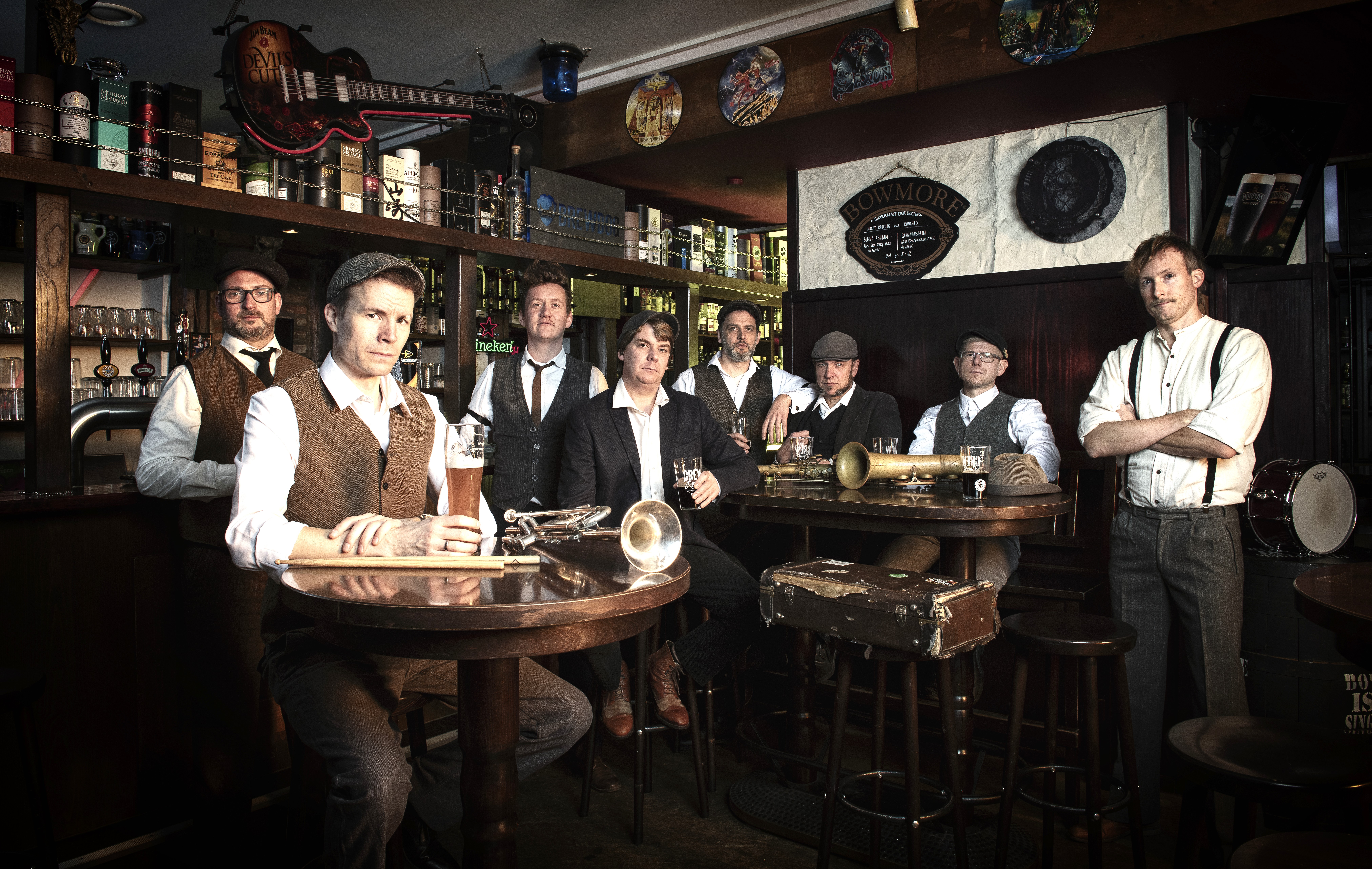 Bandfoto in einer Kneipe