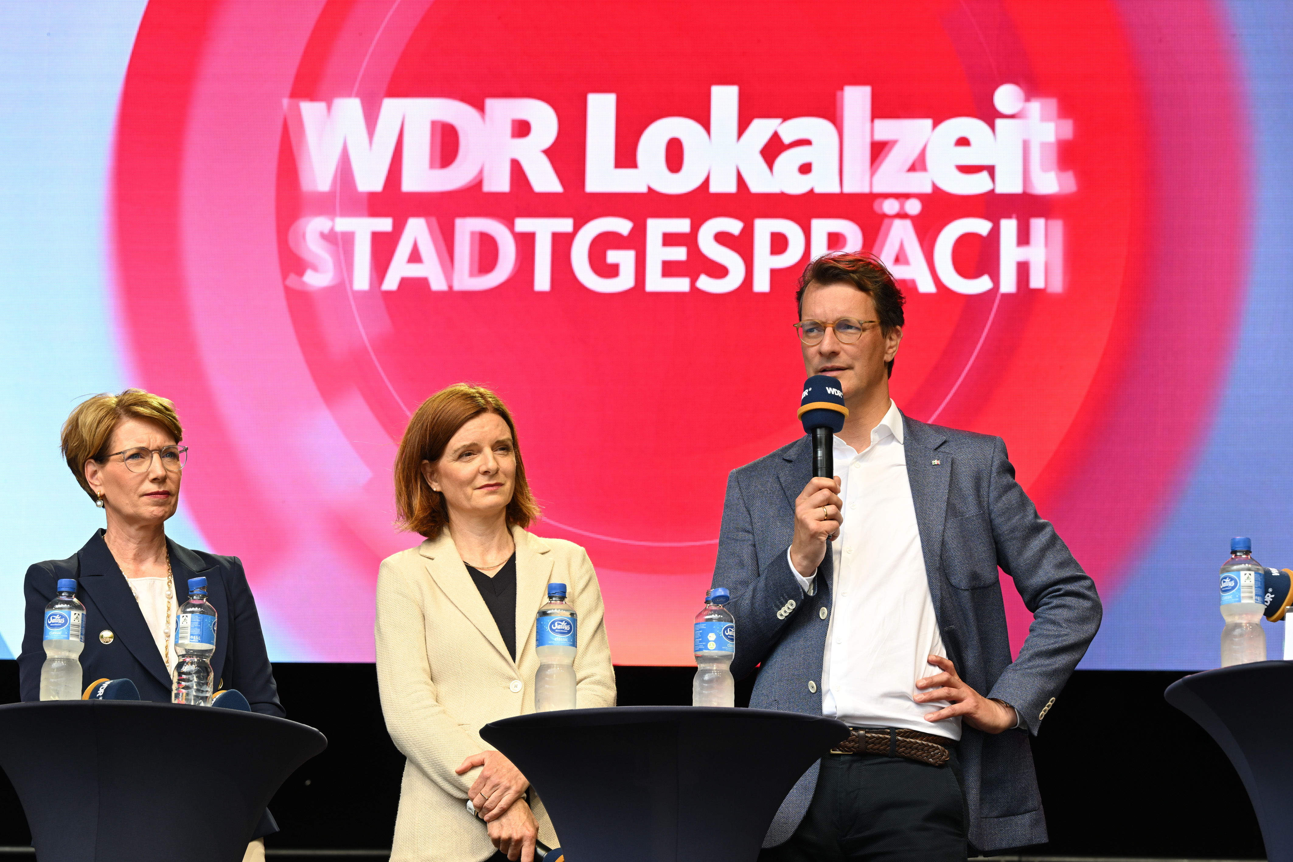 Polizeipräsidentin Alexandra Dorndorf, Dr. Katrin Vernau, Intendantin des WDR und NRW-Ministerpräsident Hendrik Wüst