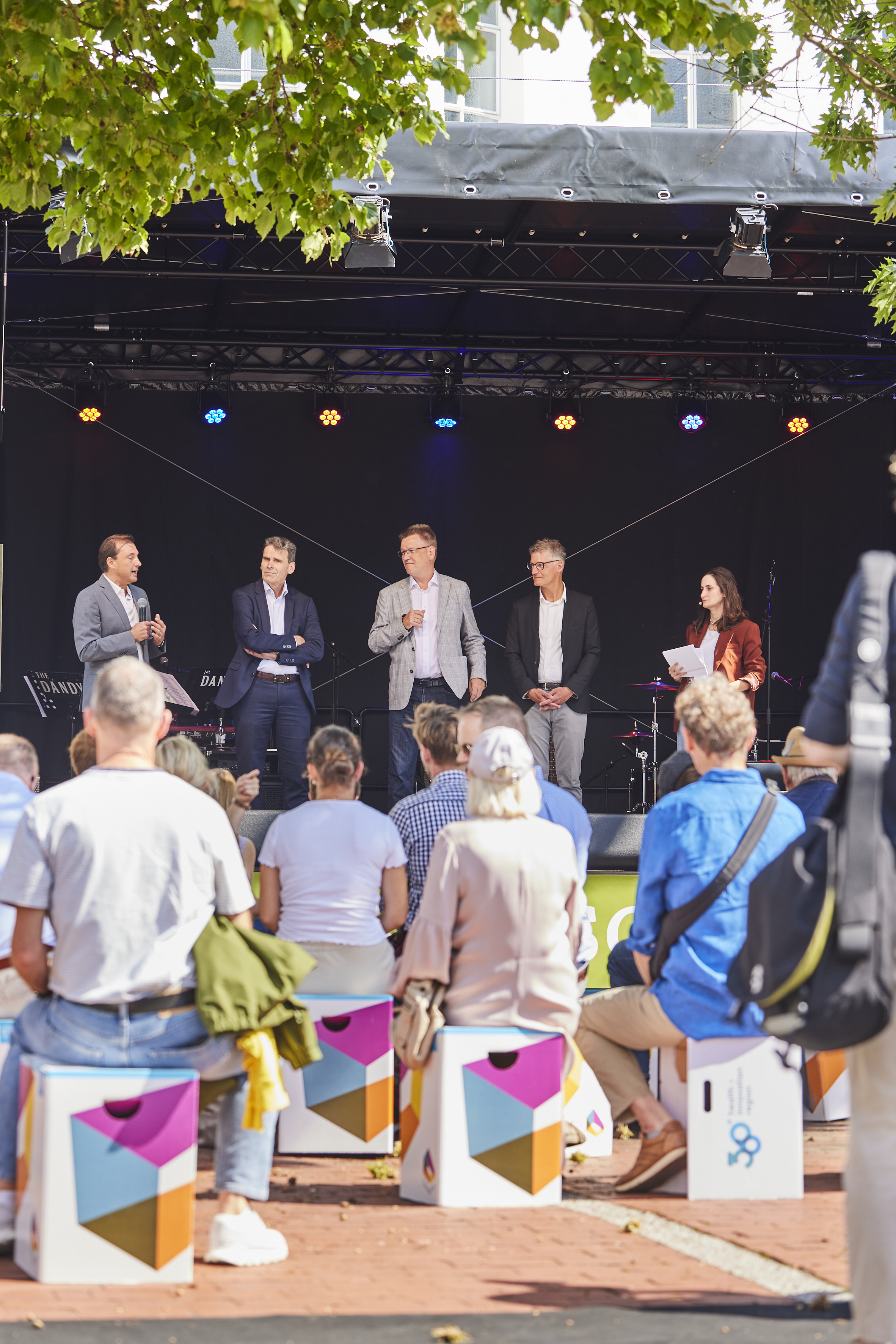 Vertreterinnen und Vertreter aus Stadt und Hochschulen diskutierten auf der Wissenschafts-Meile über Münster als Wissenschaftsstadt.