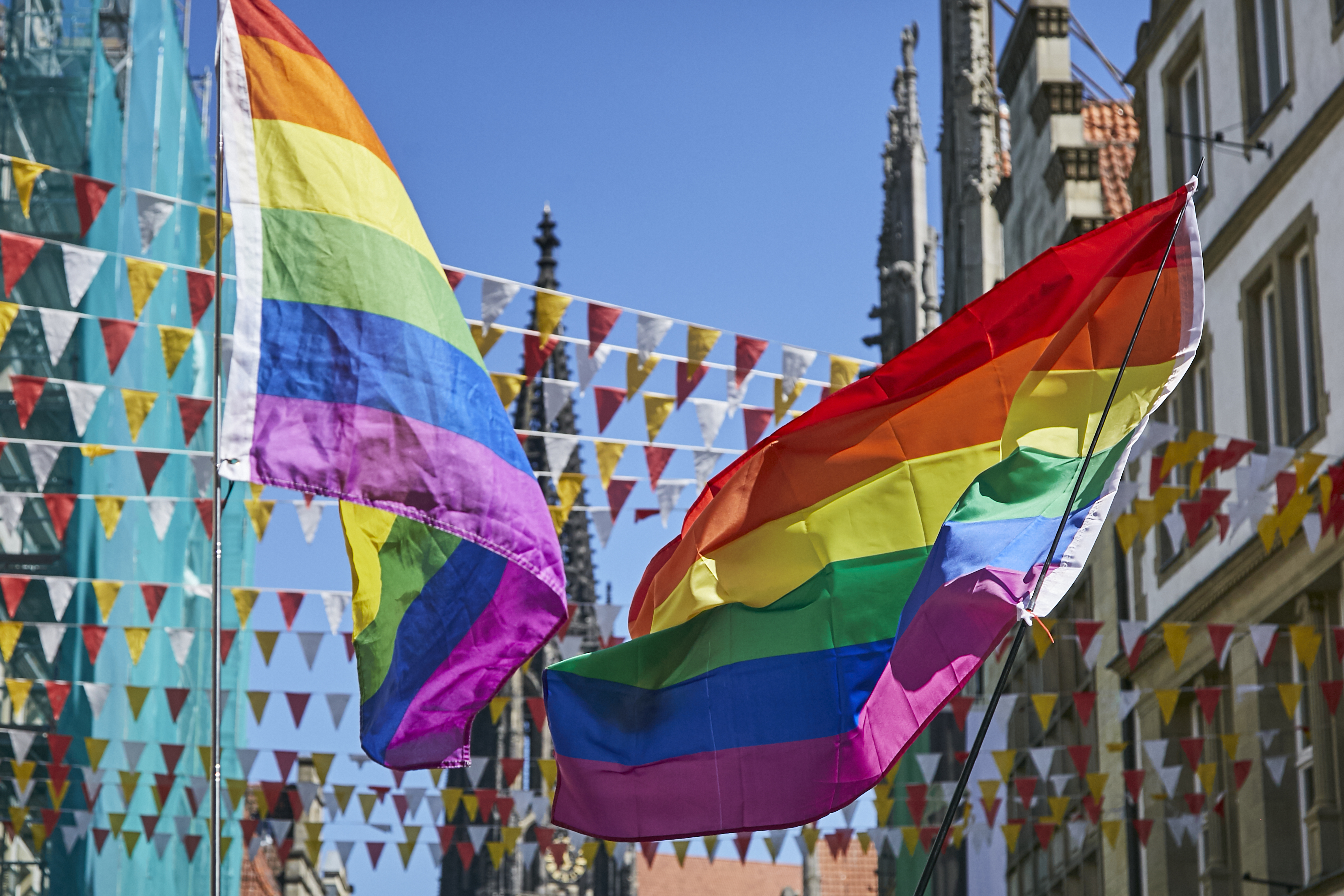 Regenbogenflaggen auf dem Prinzipalmarkt