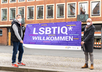 Markus Chmielorz, Amt für Gleichstellung, (links) und Oberbürgermeister Markus Lewe (rechts) Markus Chmielorz, Amt für Gleichstellung, (links) und Oberbürgermeister Markus Lewe (rechts)