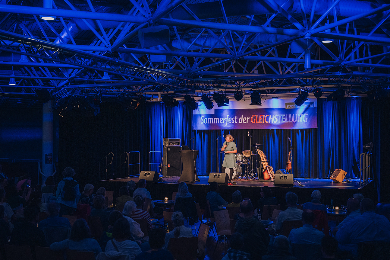 Begrüßung durch Sarah Braun, Leiterin des Amtes für Gleichstellung