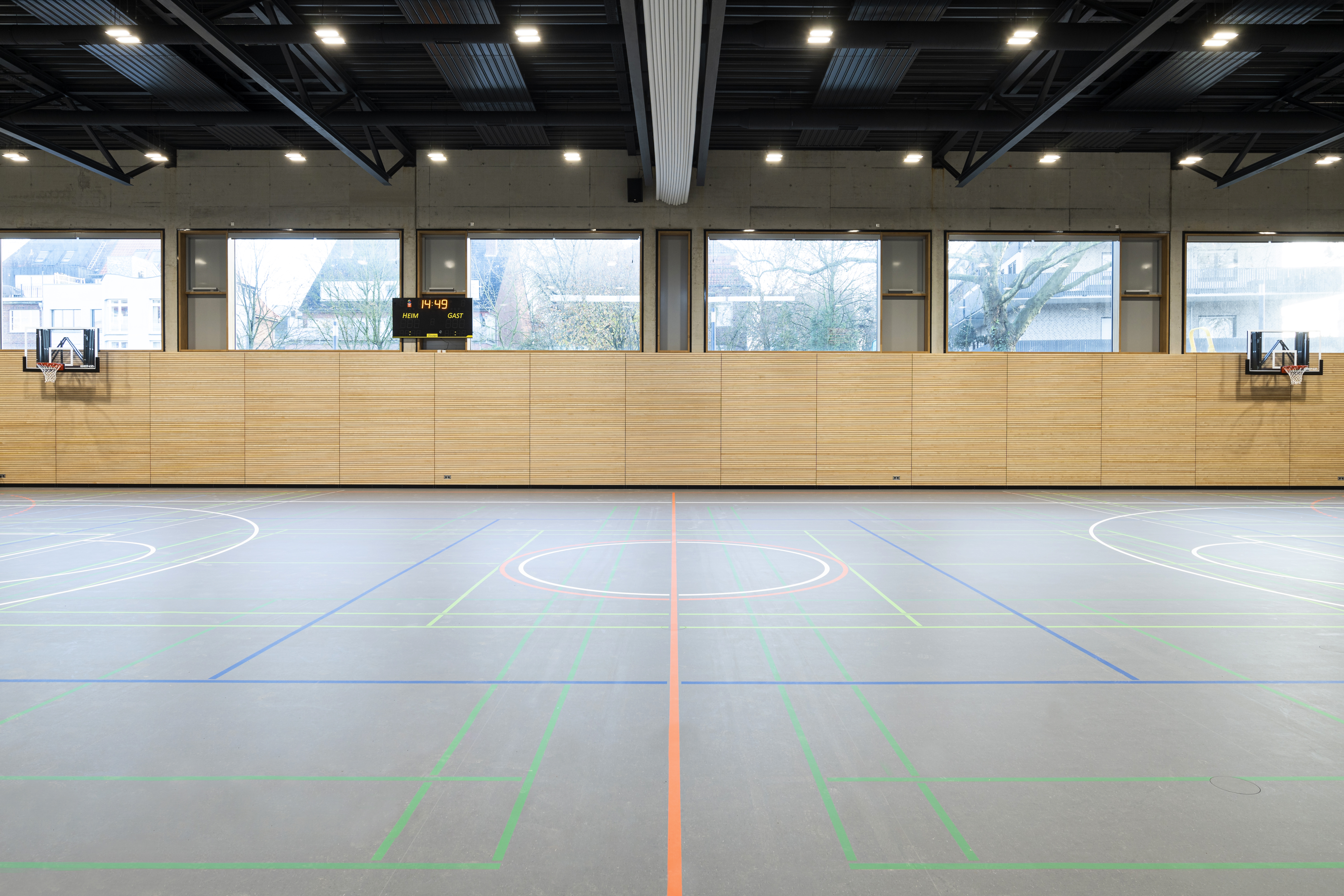 Fertiggestellte Sporthalle