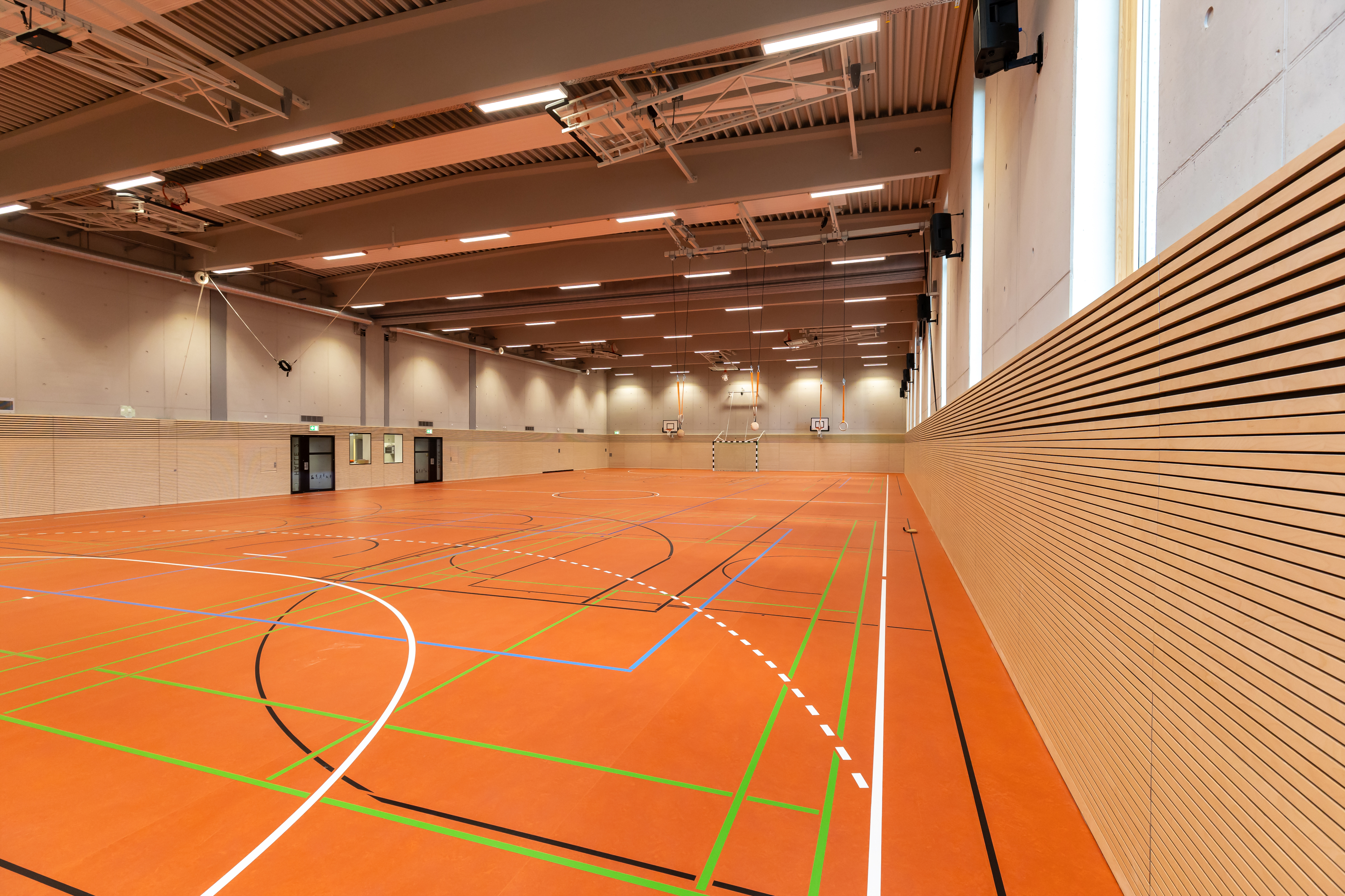 Fertiggestellte Sporthalle