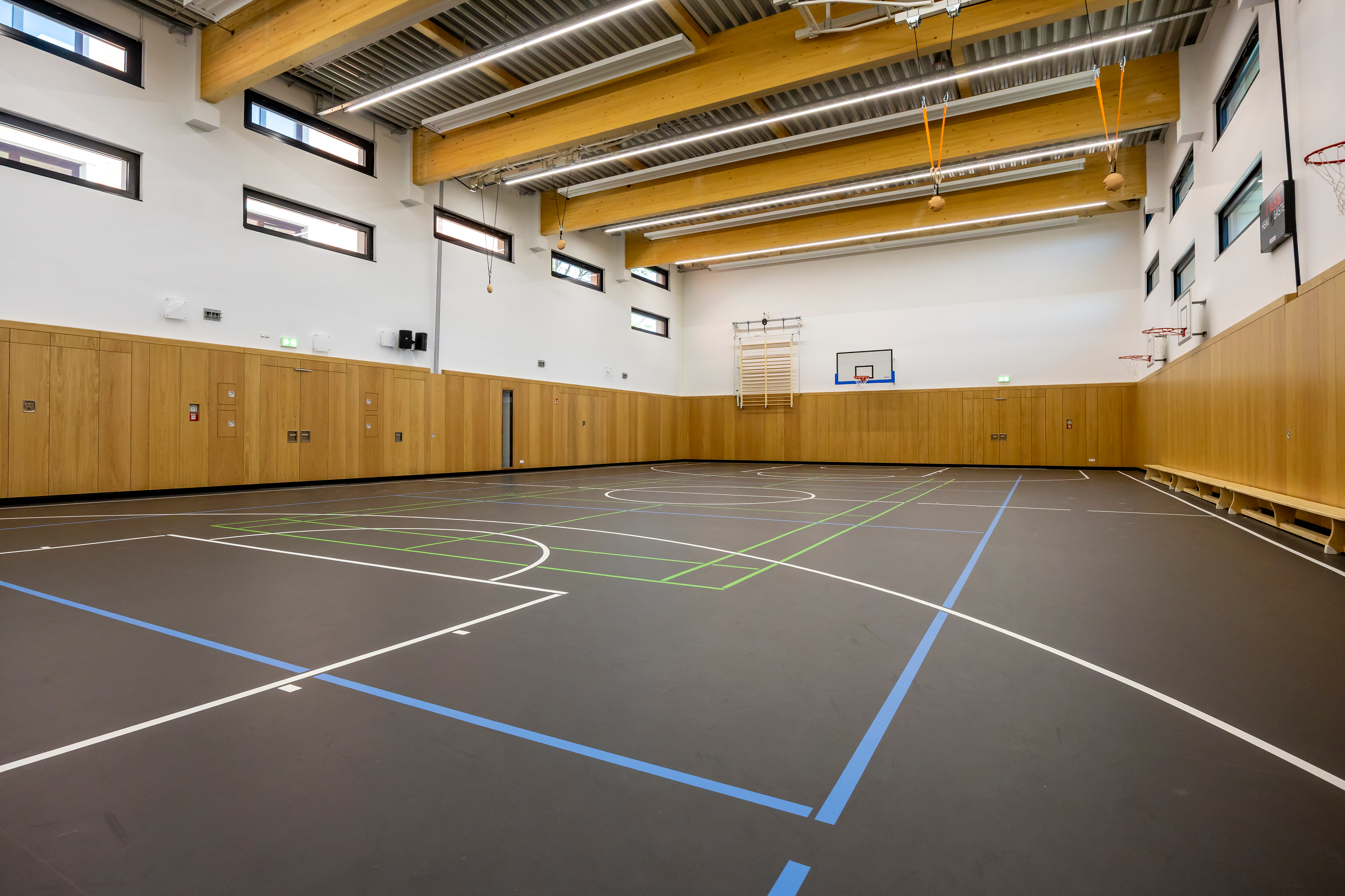 Innenansicht Sporthalle Thomas-Morus-Schule