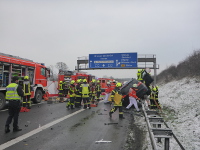 Bergungsmaßnahmen nach Verkehrsunfall auf der BAB A1