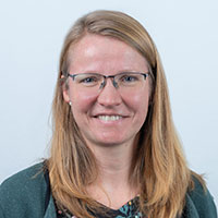 Dr. Stefanie Gebker