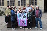 Das Foto zeigt Projektleiter*innen und Koordinator*innen des Kulturrucksacks in Münster.