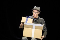 Abbildung einer Szene aus dem Theaterstück.