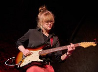 Abbildung der Musikerin Mareille Merck