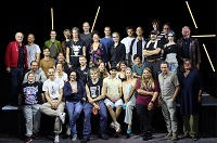 Abbildung des Ensembles vom Wolfgang Borchert Theater