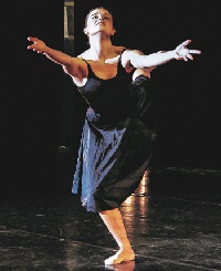 Romy Krenkler von der Balletto Dance Company tanzt.