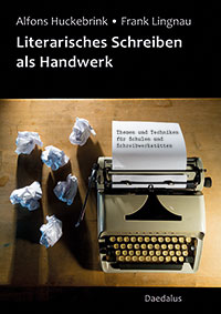 Abbildung des Buchtitels: Eine mechanische Schreibmaschine auf einem Tisch mit eingespanntem Blatt, auf das der Untertitel des Buches getippt ist.