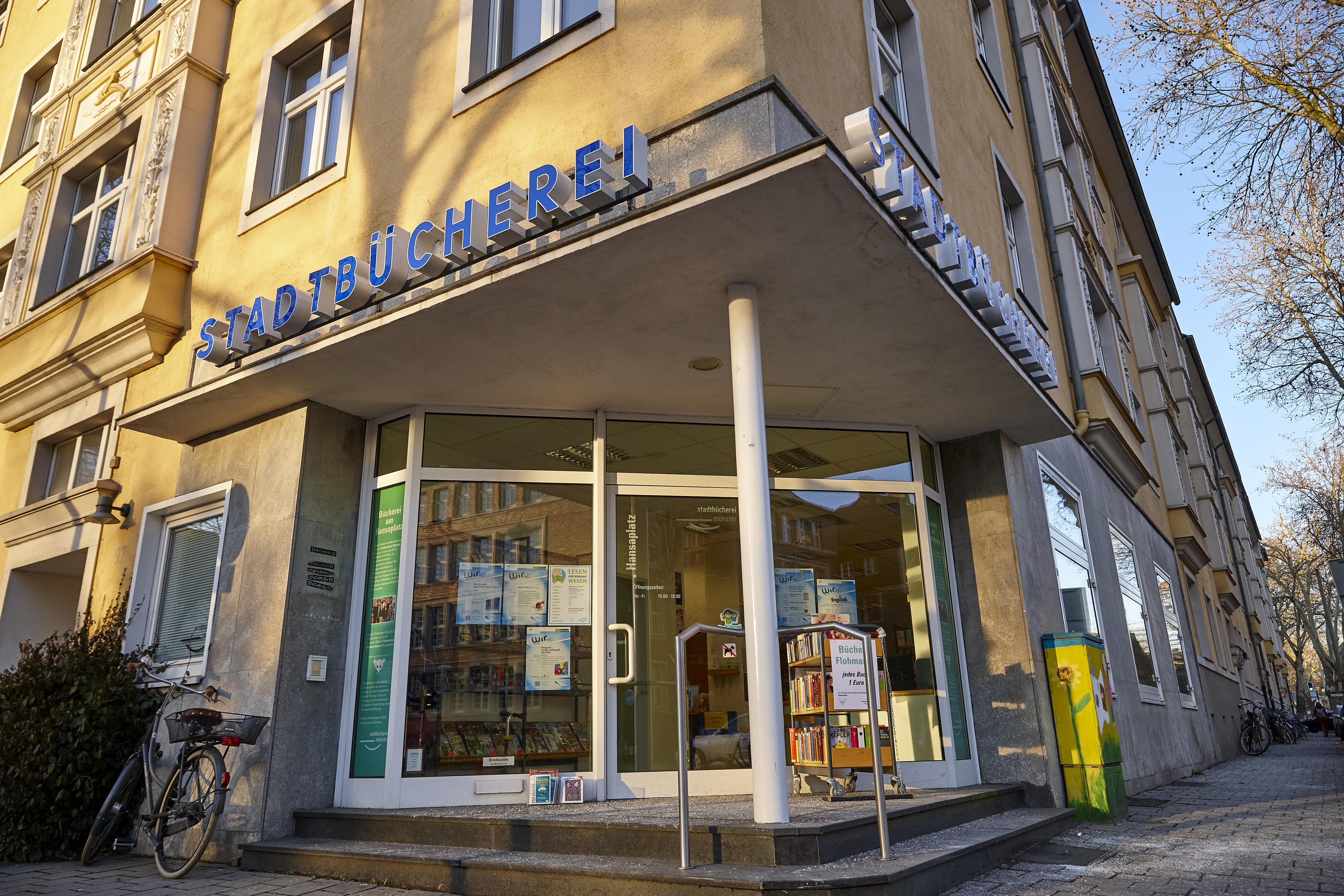 Außenaufnahme Bücherei Hansaplatz