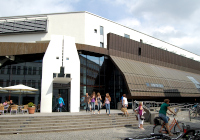 Der Eingang der Stadtbücherei am Alten Steinweg Der Eingang der Stadtbücherei am Alten Steinweg