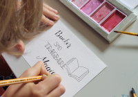 Ein Kind mal schöne Buchstaben Ein Kind mal schöne Buchstaben