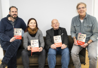 Die vier Herausgebenden (v.l.n.r.): Matthias Engels, Katja Angenent, Alfons Huckebrinck und Frank Lingnau.
© Thorsten Arendt Die vier Herausgebenden (v.l.n.r.): Matthias Engels, Katja Angenent, Alfons Huckebrinck und Frank Lingnau.
© Thorsten Arendt
