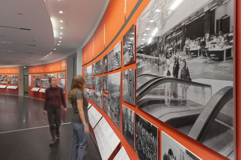 80 schwarz-weiß Fotografien ermöglichen die Rückschau auf das Münster vor 50 Jahren. © Stadtmuseum Münster