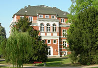 Blick auf das Gebäude an der Himmelreichallee