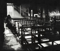 Aufnahmen in der Kirche Notre-Dame-de-la-Mer in Saintes-Maries-de-la-Mer von Pan Walther 1959