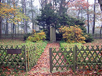 Friedhof auf dem Truppenübungsgelände Dorbaum