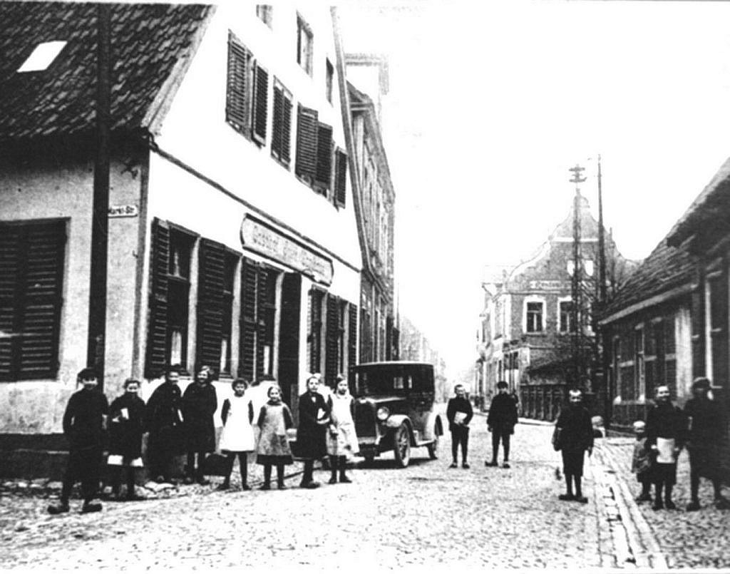 Wohnhaus und Gaststätte von der Familie Lasthaus
