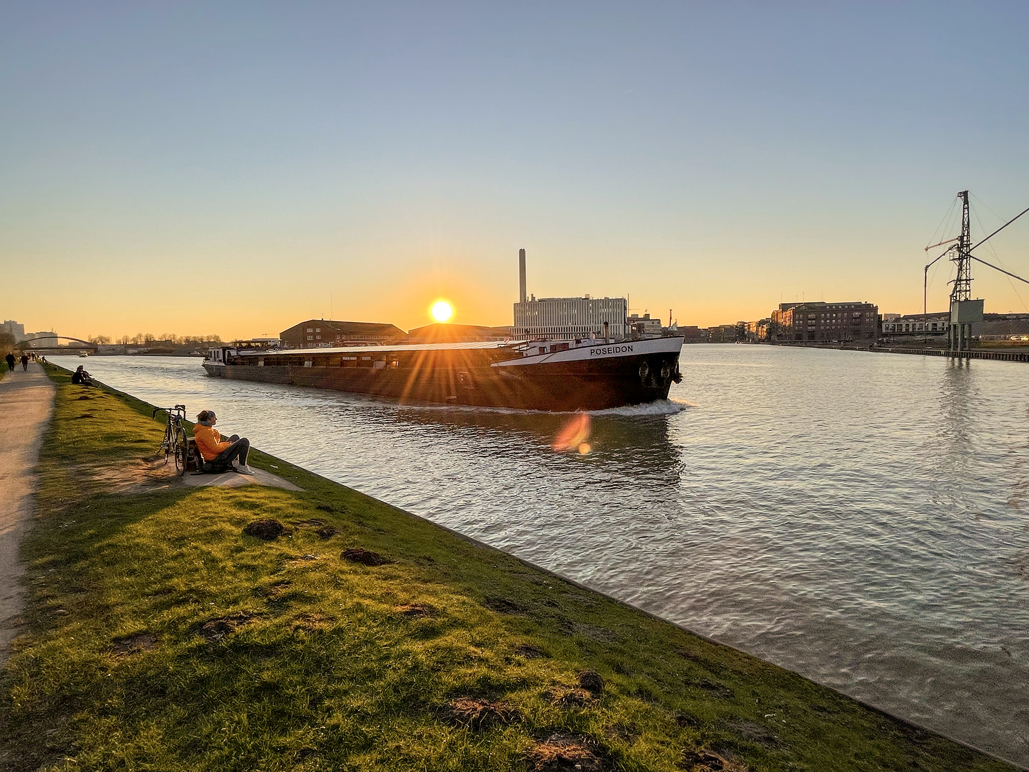 Lastschiff auf dem Dortmund-Ems-Kanal