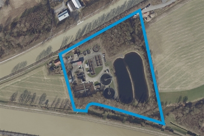 Aktuelles Luftbild der Kläranlage Hiltrup, eine blaue Umrandung zeigt den Geltungsbereich des bisherigen Bebauungsplans