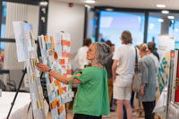 Bürgerinnen und Bürger sowie Vertreterinnen und Vertreter aus Unternehmen, Wissenschaft, Verwaltung und Politik tauschten sich beim Stadtforum aus. Copyright Stadt Münster / Julian Meyer Bürgerinnen und Bürger sowie Vertreterinnen und Vertreter aus Unternehmen, Wissenschaft, Verwaltung und Politik tauschten sich beim Stadtforum aus. Copyright Stadt Münster / Julian Meyer