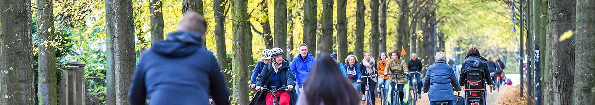 Radfahrer auf der Promenade