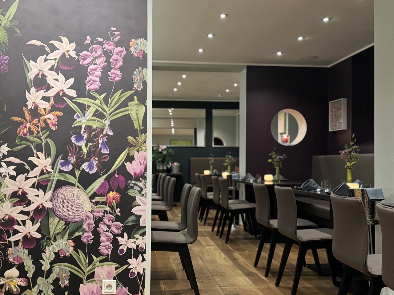 Blick ins Restaurant Brust oder Keule