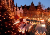 Weihnachtsmarkt vor der Lambertikirche Weihnachtsmarkt vor der Lambertikirche