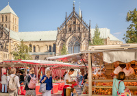 Weekly market on the Cathedral Square