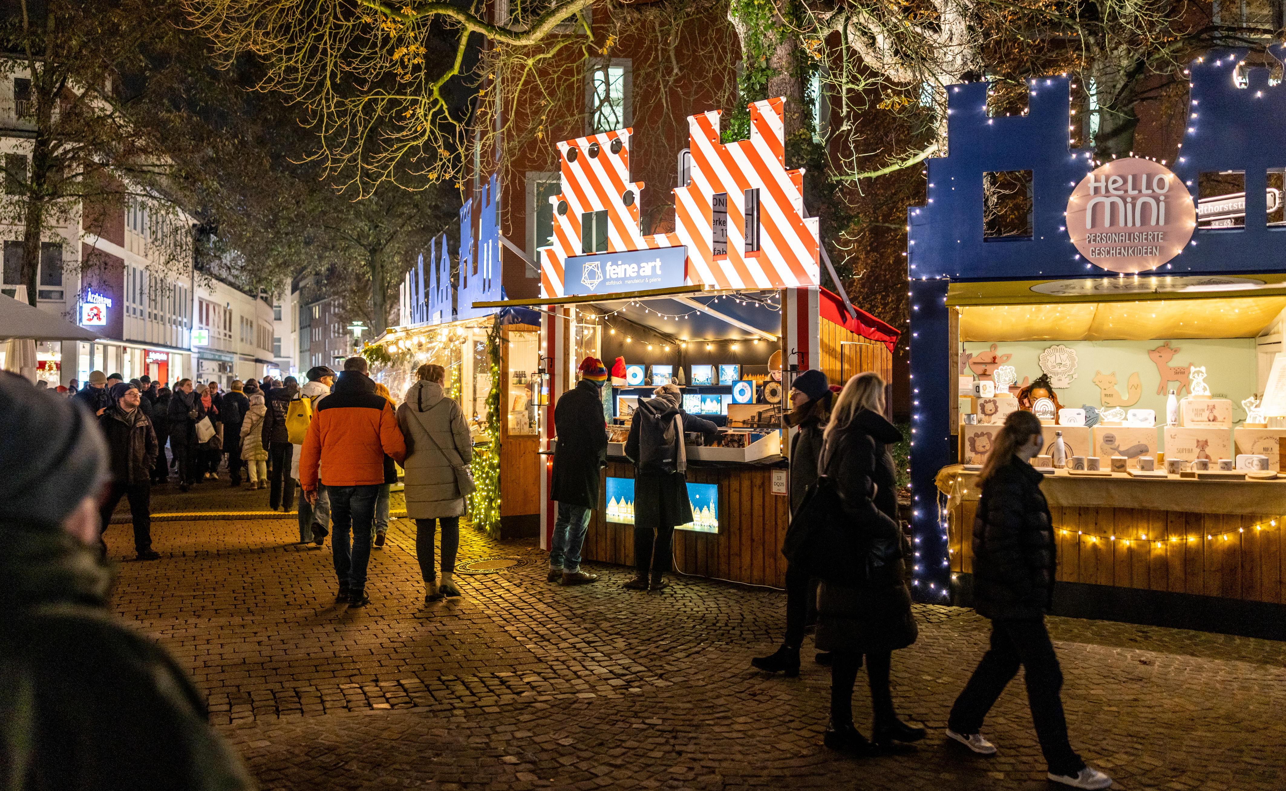 X-MS-Weihnachtsmarkt am Harsewinkelplatz in Münster. 